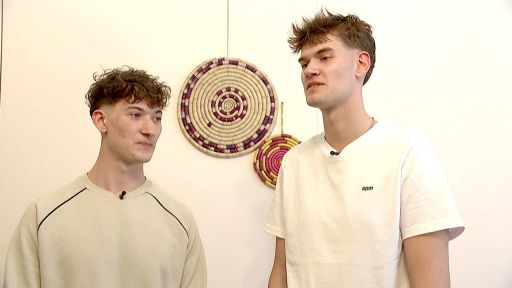 Familienbande - Kinder allein Zuhause - Kaspar und Konstantin