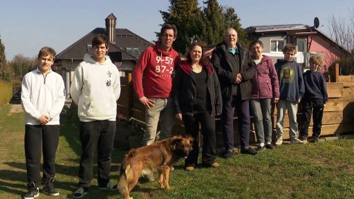 DER TAG - Wochenserie - Familienbande - Mehrgenerationshaus in Lebus